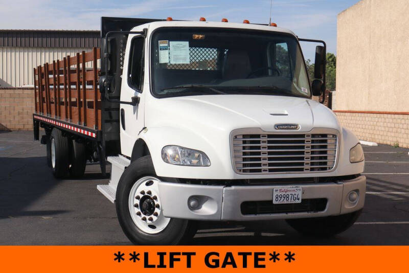 2019 Freightliner M2 106