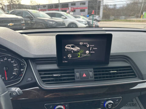 2020 Audi Q5 quattro Titanium Premium 45 TFSI