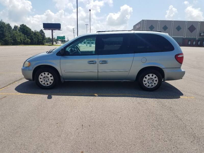 2005 Chrysler Town and Country for sale at A&P Auto Sales in Van Buren AR