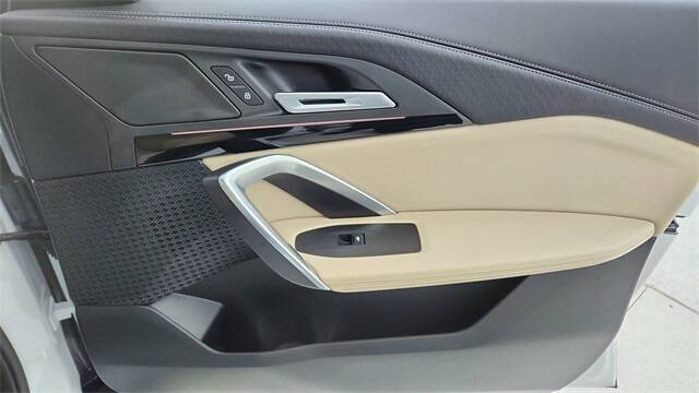 2025 BMW X2 xDrive28i