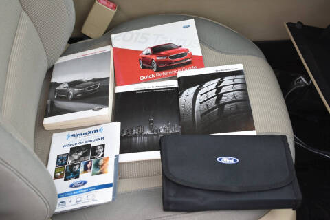 2015 Ford Taurus SEL