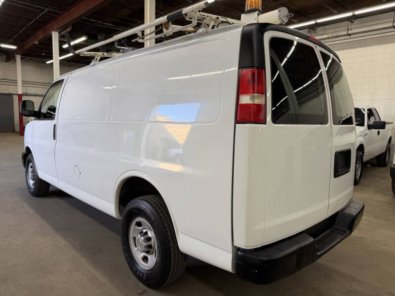 2011 Chevrolet Express 2500