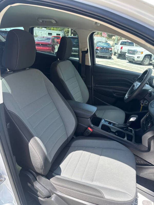 2019 Ford Escape S