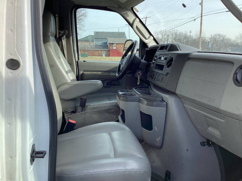 2021 Ford E-Series E-450 SD