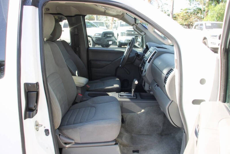 2017 Nissan Frontier S