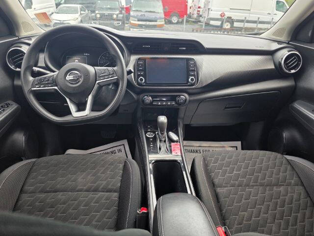 2021 Nissan Kicks SV