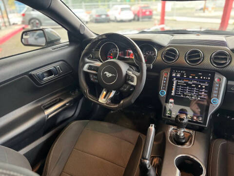 2015 Ford Mustang V6