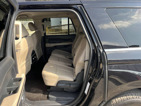 2023 Ford Expedition MAX XLT