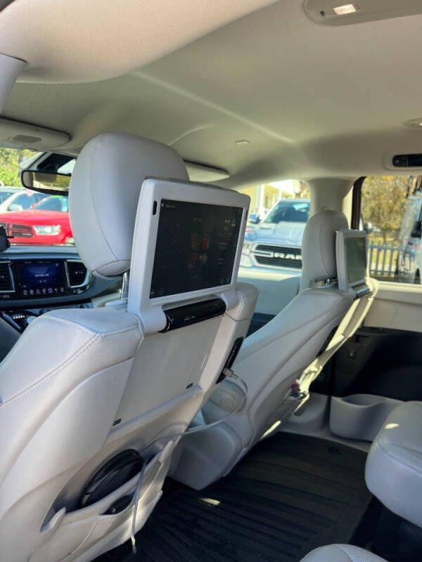 2017 Chrysler Pacifica Touring-L Plus