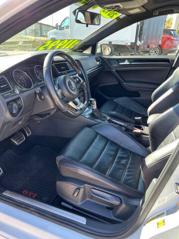 2015 Volkswagen Golf GTI S