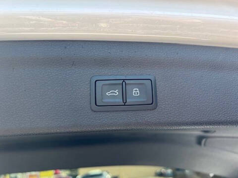 2024 Audi Q3 quattro S line Prem Plus 45 TFSI