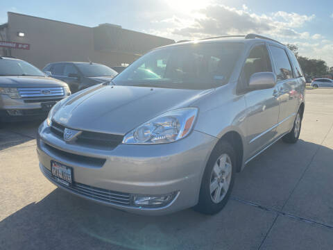 2004 Toyota Sienna for sale at Houston Auto Gallery in Katy TX