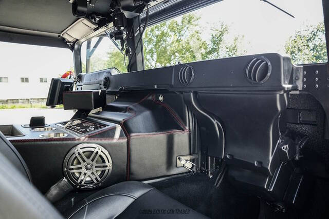 2018 AM General Hummer