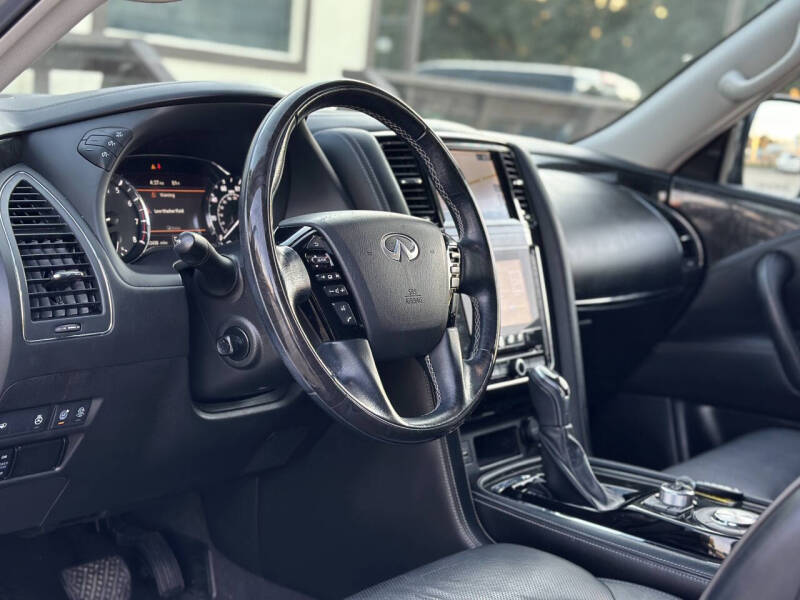 2020 Infiniti QX80 Luxe