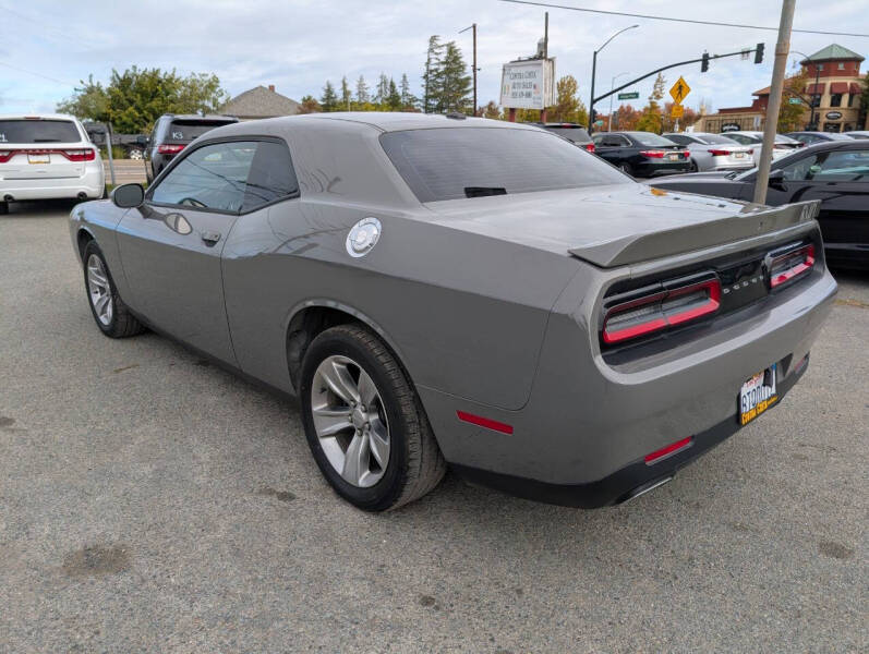 2018 Dodge Challenger SXT