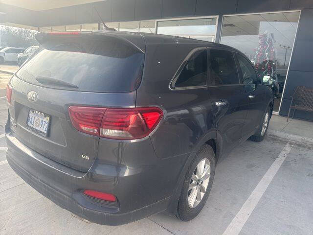 2019 Kia Sorento LX V6