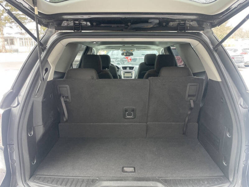 2015 GMC Acadia SLE-2