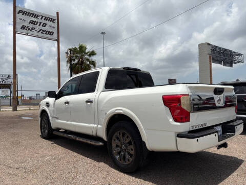 2017 Nissan Titan SV