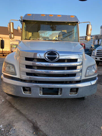 2013 Hino 258A