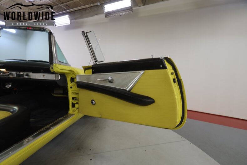 1955 Ford Thunderbird