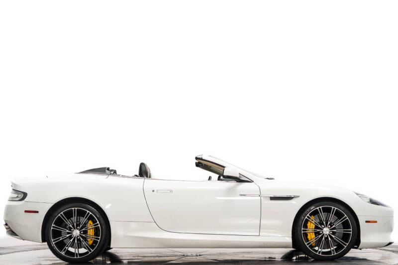 2014 Aston Martin DB9 Volante