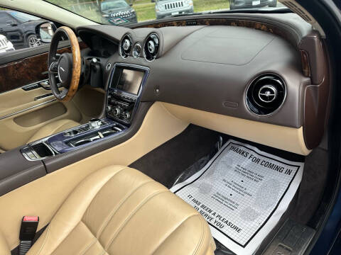 2013 Jaguar XJ