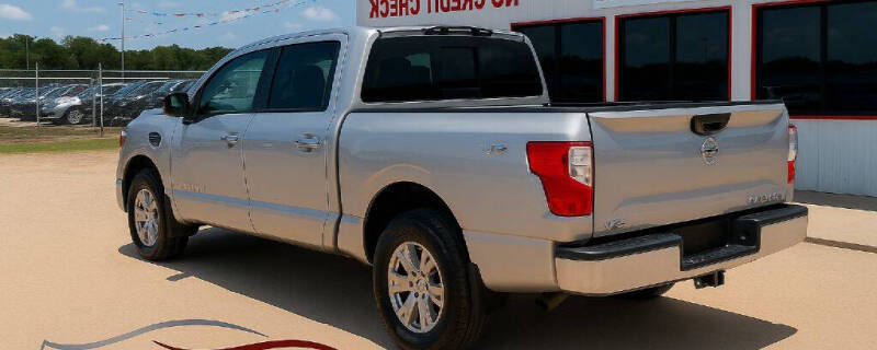 2017 Nissan Titan S