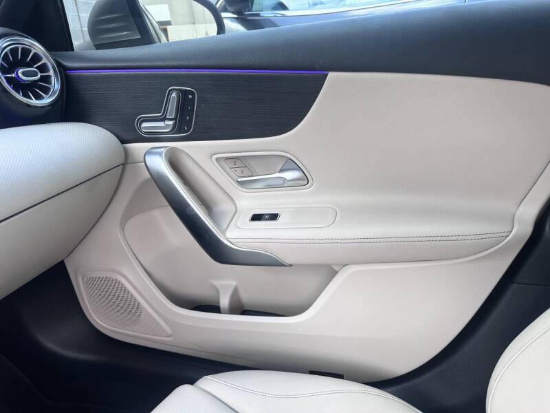 2019 Mercedes-Benz A-Class A 220