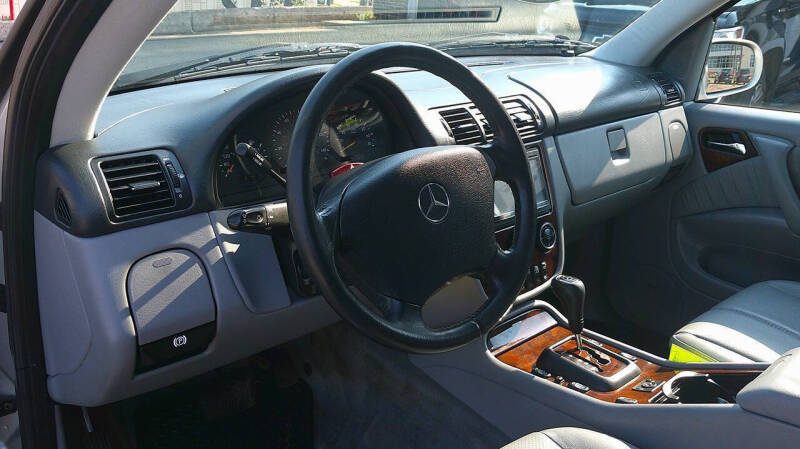2002 Mercedes-Benz M-Class ML 320