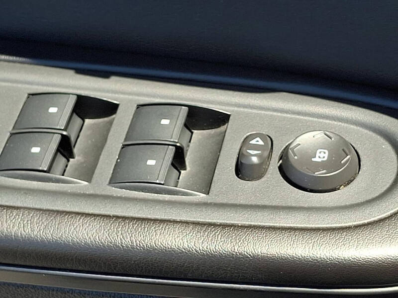 2015 GMC Acadia SLE-2