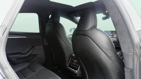 2022 Tesla Model S Plaid