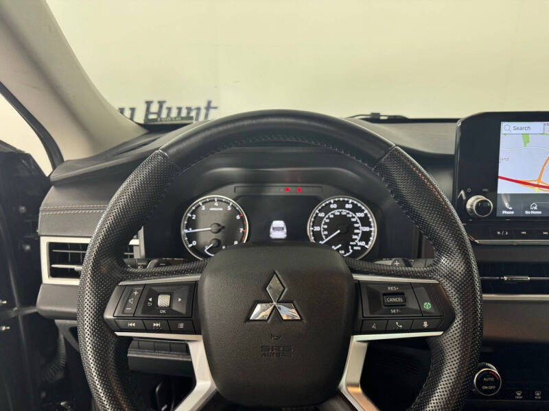 2022 Mitsubishi Outlander SE