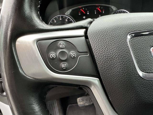 2017 GMC Acadia SLE-2