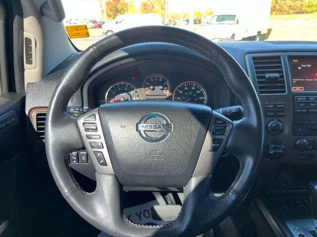 2015 Nissan Armada 43