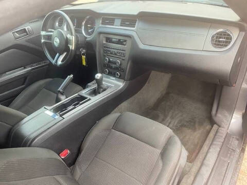 2014 Ford Mustang V6