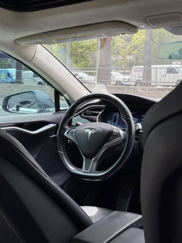2014 Tesla Model S 85