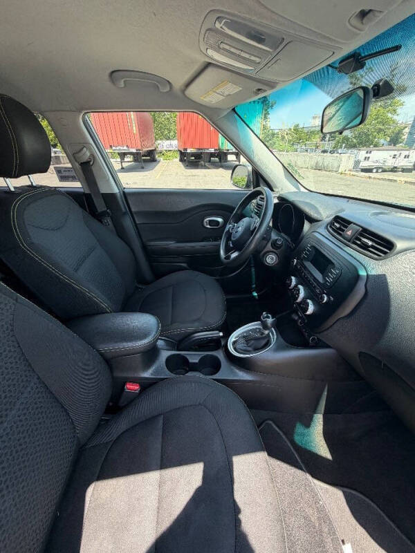 2014 Kia Soul +