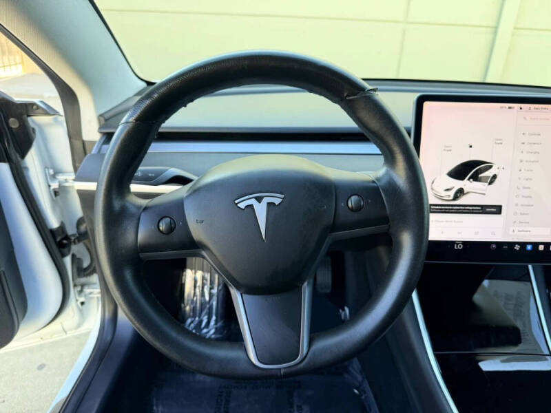 2019 Tesla Model 3 Standard Range Plus