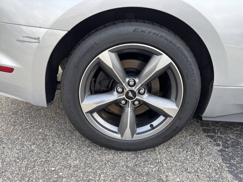 2015 Ford Mustang V6