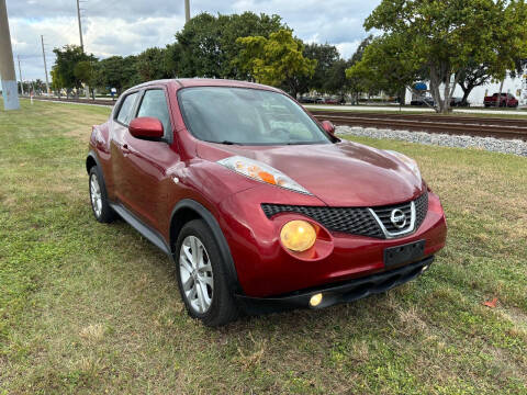 2012 Nissan JUKE for sale at UNITED AUTO BROKERS in Hollywood FL