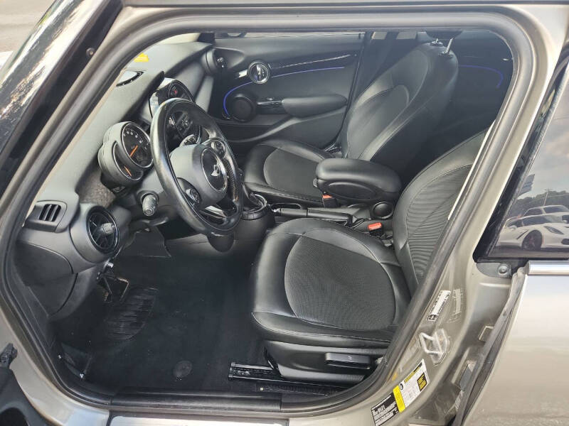 2016 MINI Hardtop 4 Door Cooper