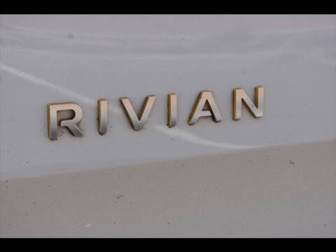 2023 Rivian R1S Adventure
