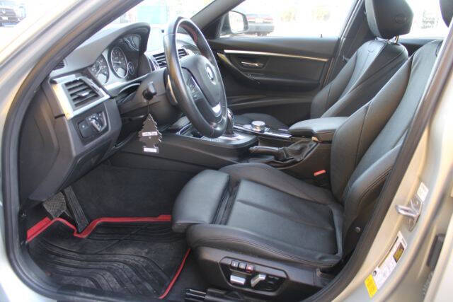 2018 BMW 3 Series 330i