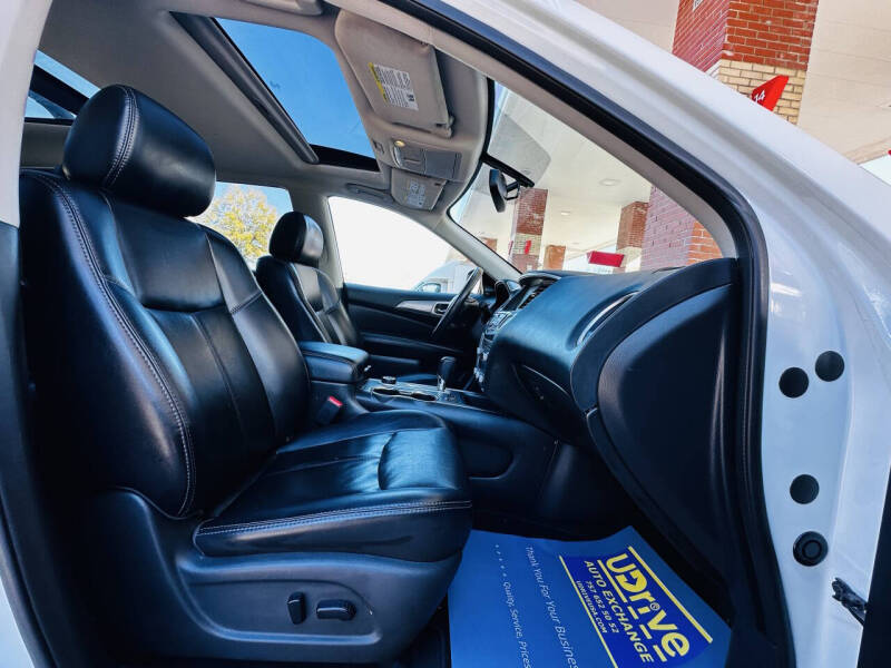 2018 Nissan Pathfinder SL