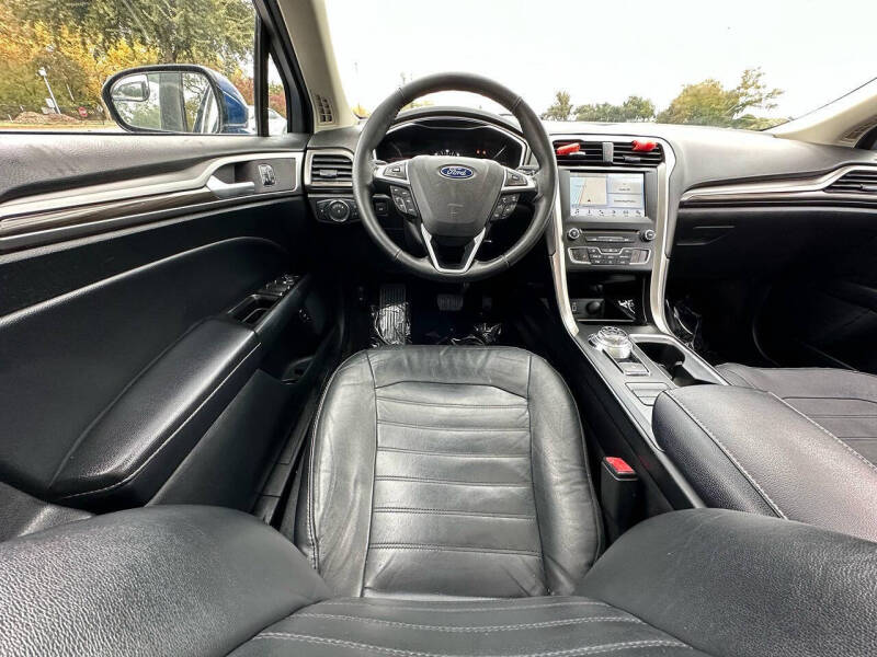 2017 Ford Fusion Energi SE Luxury