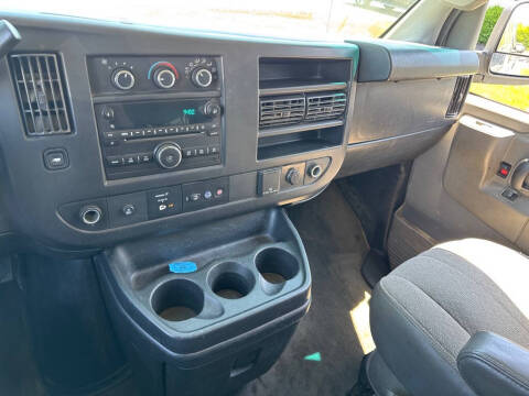 2017 Chevrolet Express LT 3500