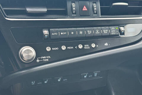 2025 Lexus ES 350