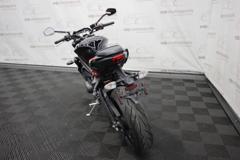 2020 Triumph Street Triple R