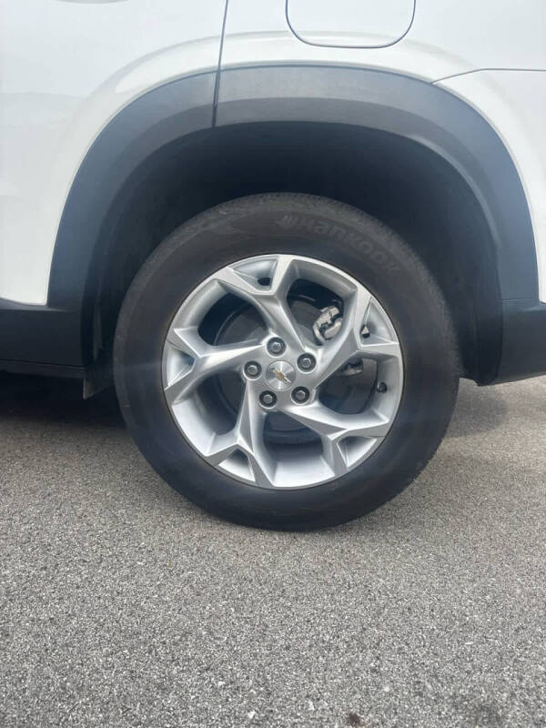 2025 Chevrolet Trax LS