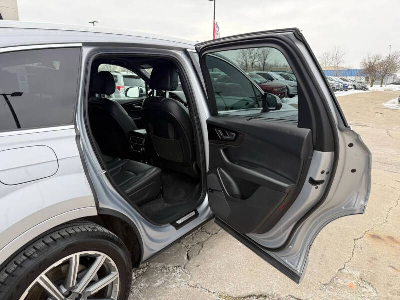 2019 Audi Q7 quattro Prestige 55 TFSI